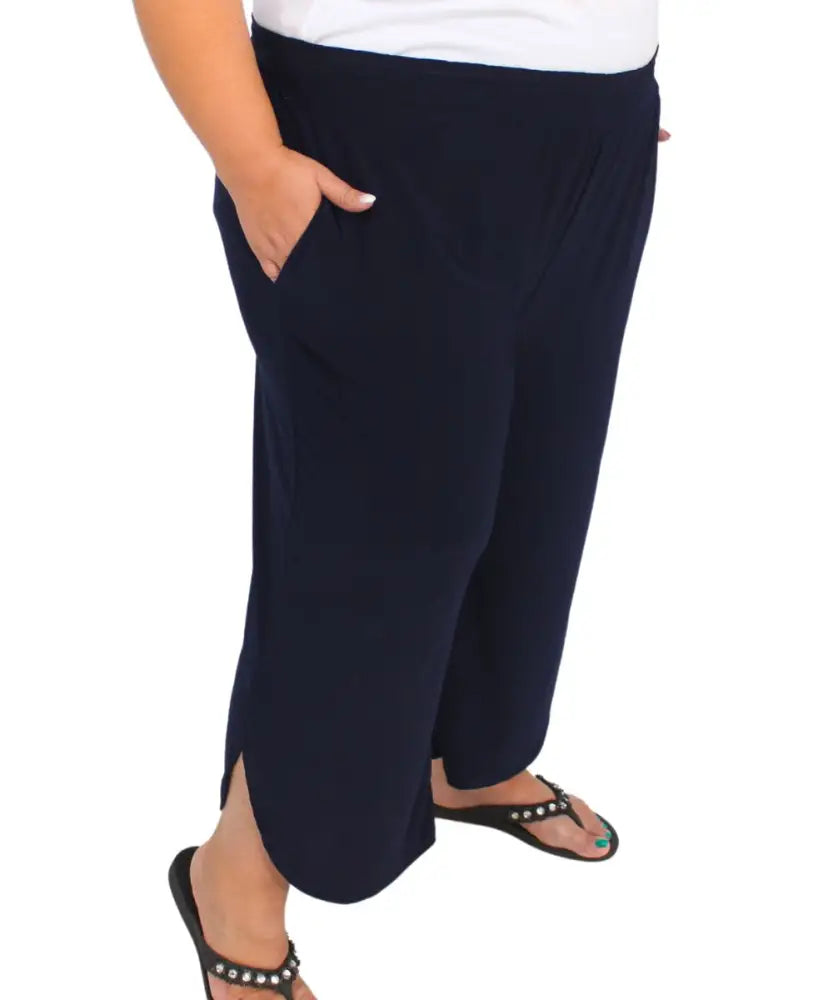 Ladies Plain Bon Bon Capri | R329.90 | Eagle Clothing | Plus Size | Big & Tall