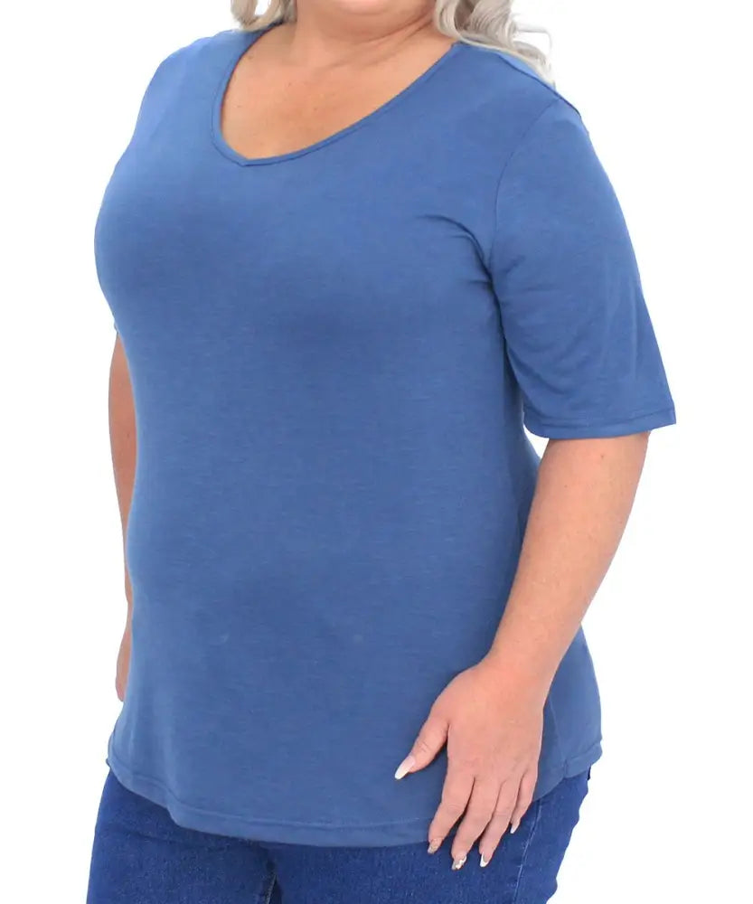 Ladies Plain VNeck Tee | R149.90 | Eagle Clothing | Plus Size | Big & Tall